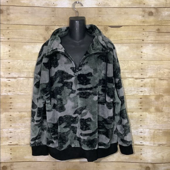 Woman’s secret treasures sleepwear top size large - Picture 1 of 3